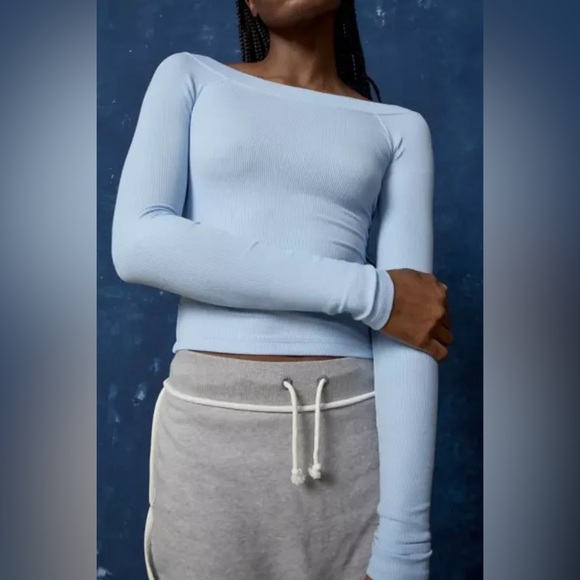 BDG Tops - NWOT IR BDG Urban Outfitters Emma Long-Sleeve Off-the-Shoulder Top